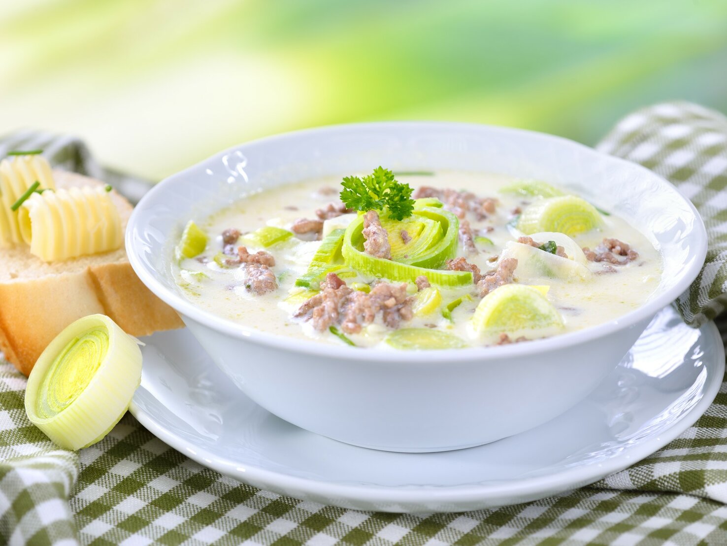 Käse Lauch Suppe mit Hackfleisch Low Carb Light