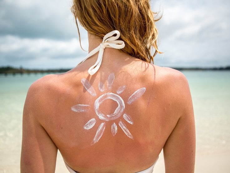 Welche Sonnencreme schützt wirklich gegen UV-Strahlen? | © iStock/swissmediavision