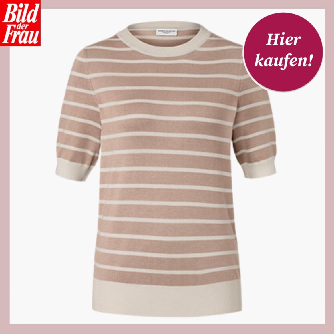 Kurzarm-Pullover in Beige mit weißen Streifen und Rundhalsausschnitt, aus weichem Strickstoff, vor weißem Hintergrund. | © Tchibo