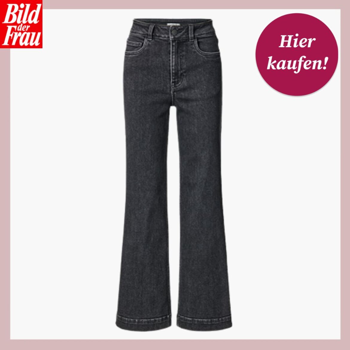 Schwarze Damenjeans mit leicht ausgestelltem Bein und mittelhohem Bund, auf weißem Hintergrund präsentiert. | © Tchibo